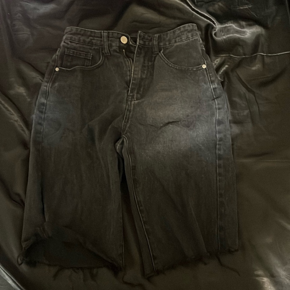 Black Jorts